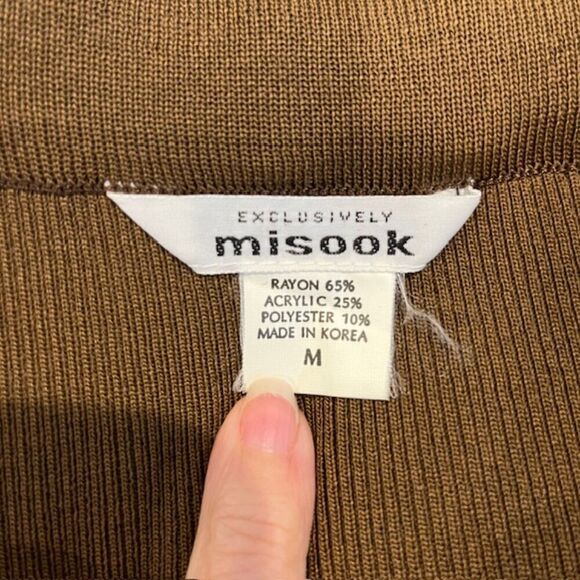 Exclusively Misook Vintage Golden Brown Pleated Skirt Pull On Size Medium - Picture 2 of 7